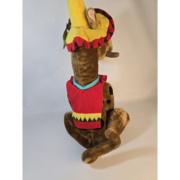 2003 Large Scooby-Doo Mexican Fiesta Sombrero Maraca and Poncho Plush 27" - Picture 3 of 6